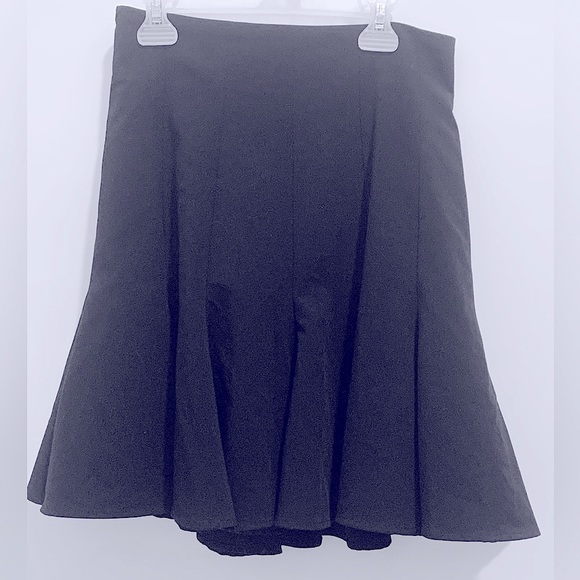 Forever 21 Black knee length skirt size medium - Picture 1 of 5